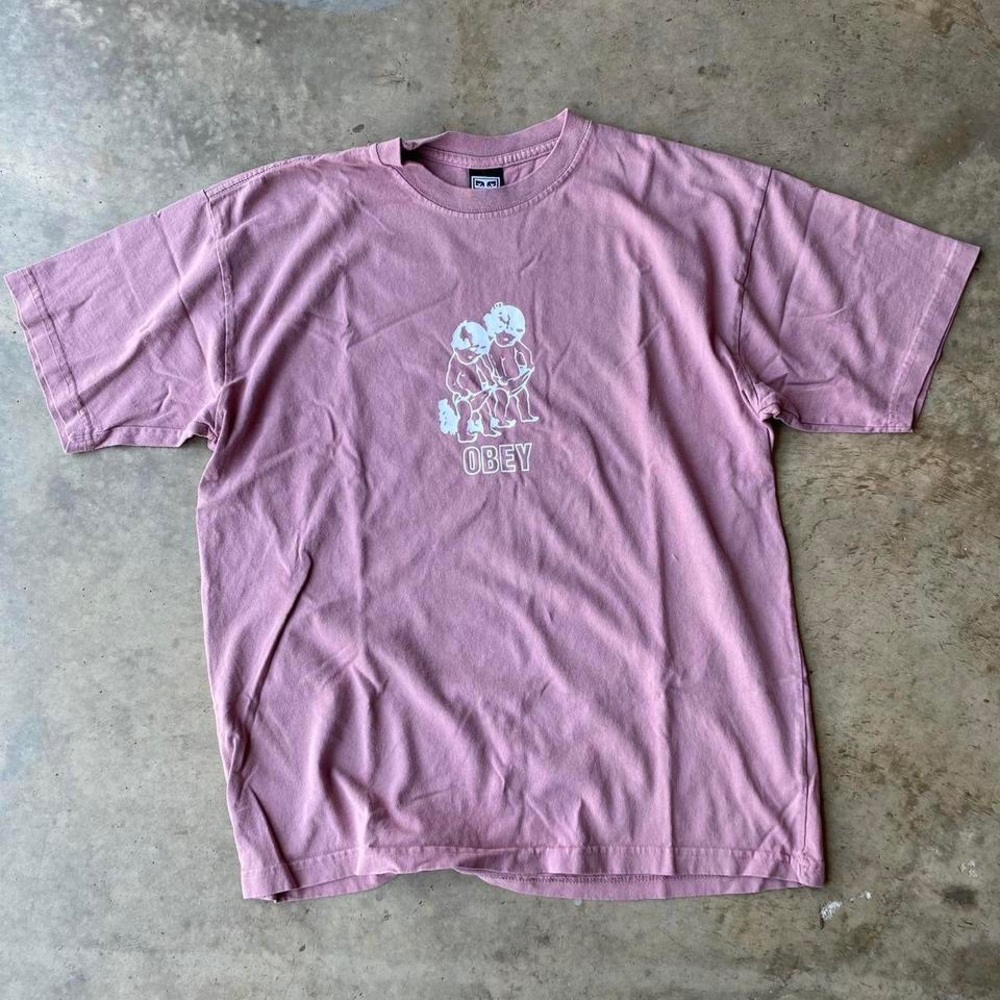 Vintage y2k Obey T-shirt. Great condition. Twin babies graphic. Grunge vibes.